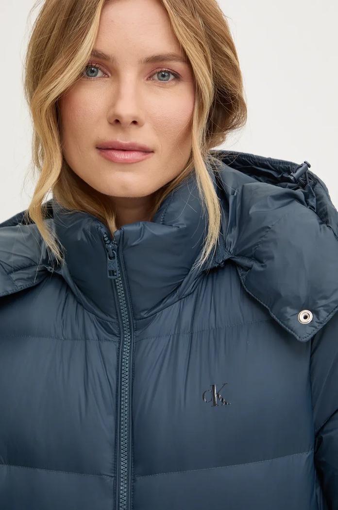 Пухено яке Calvin Klein Jeans тъмносин J20J223571