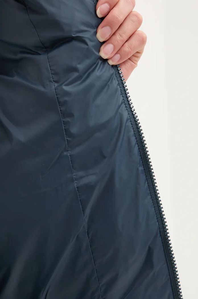 Пухено яке Calvin Klein Jeans J20J223571