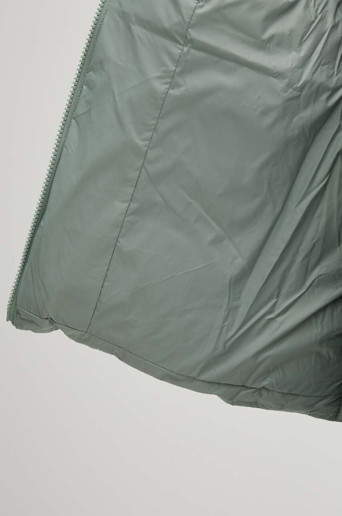 Μπουφάν με επένδυση από πούπουλα Calvin Klein Jeans J20J223571