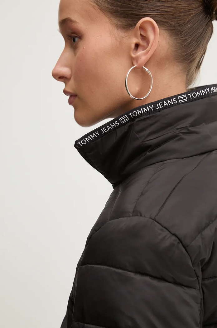 Tommy Jeans kurtka DW0DW17746 czarny