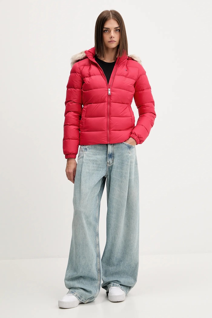 Pernata jakna Tommy Jeans DW0DW18312 roza AW25