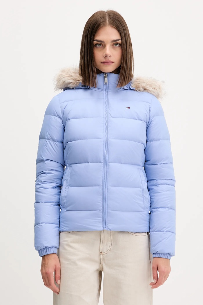 Pernata jakna Tommy Jeans ljubičasta DW0DW18312