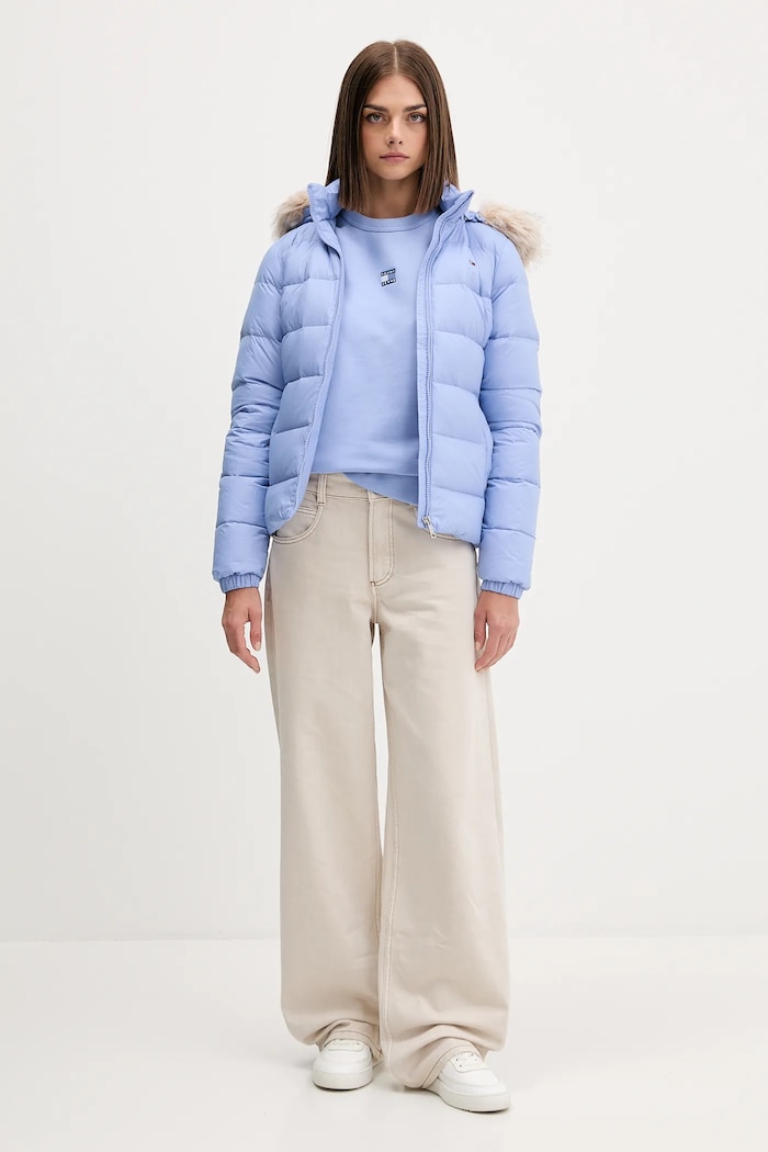 Pernata jakna Tommy Jeans DW0DW18312 ljubičasta AW25