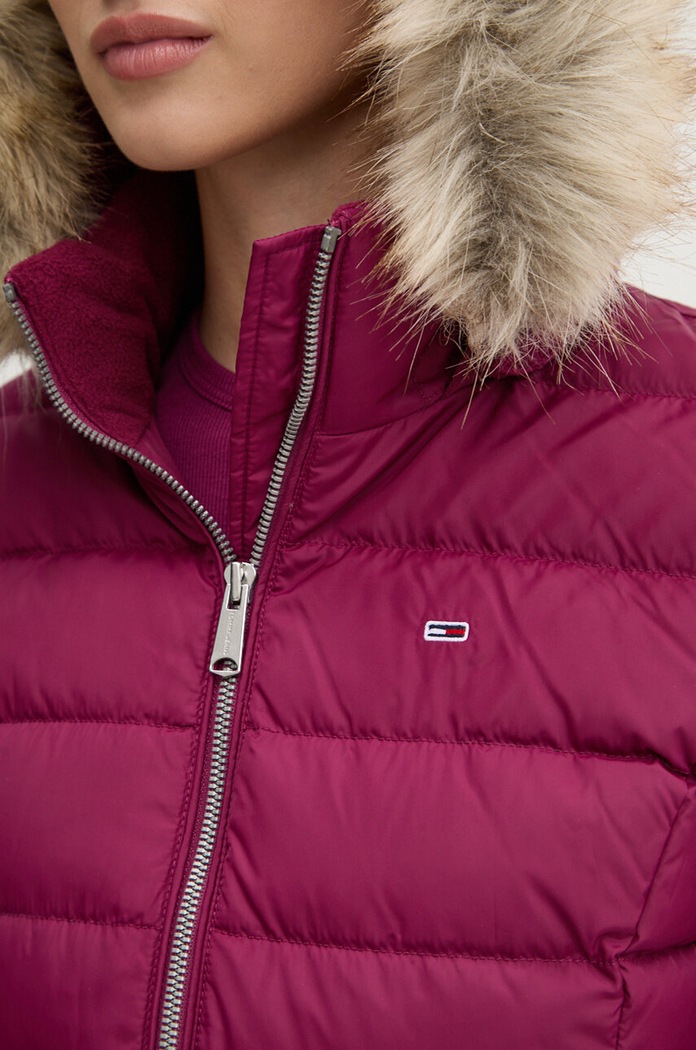 Kurtka puchowa damska Tommy Jeans bordowy DW0DW18312