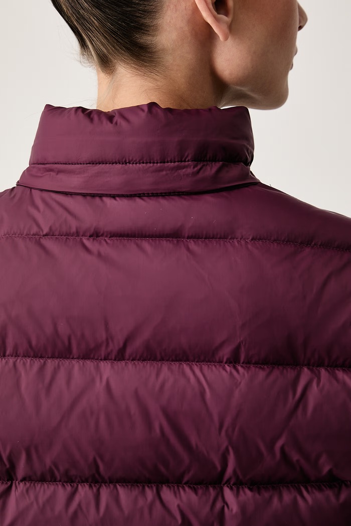 Péřová bunda dámská Tommy Jeans burgundské DW0DW18312