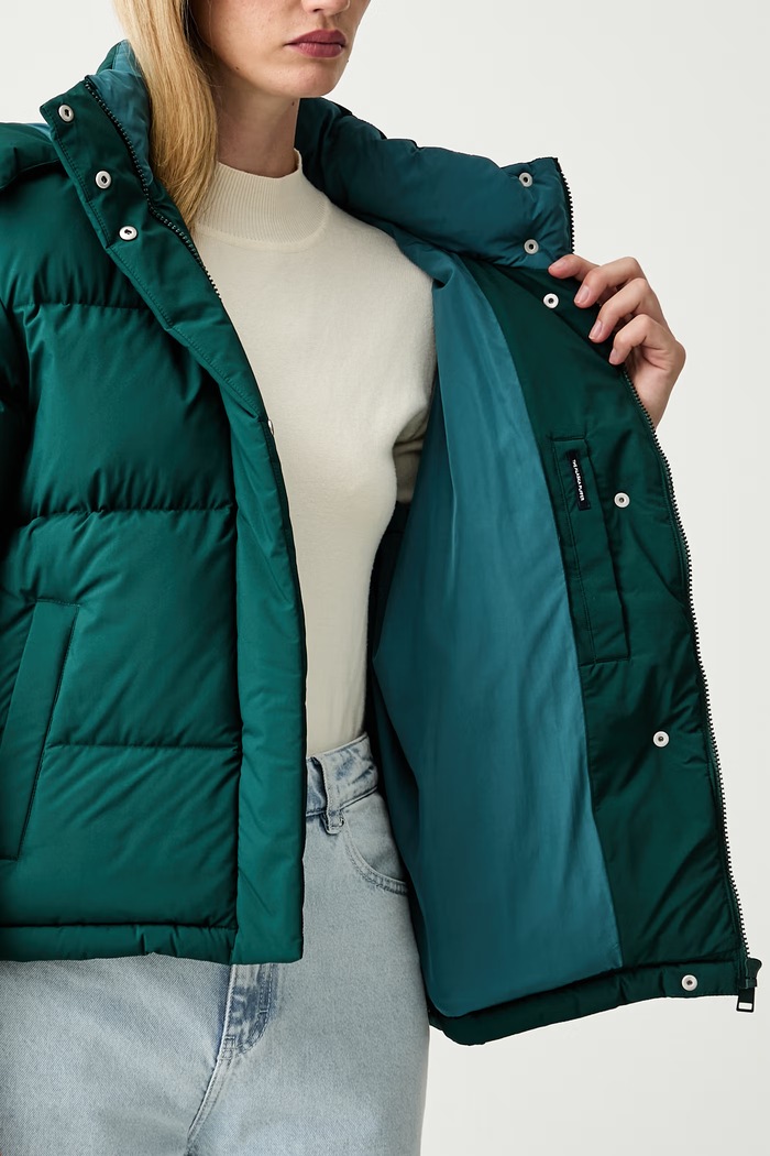 Tommy Jeans kurtka puchowa damska DW0DW18610