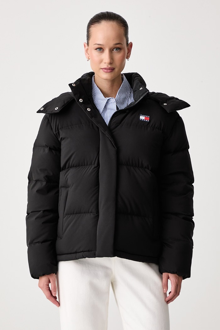 Tommy Jeans Kurtka puchowa damska czarny DW0DW18610
