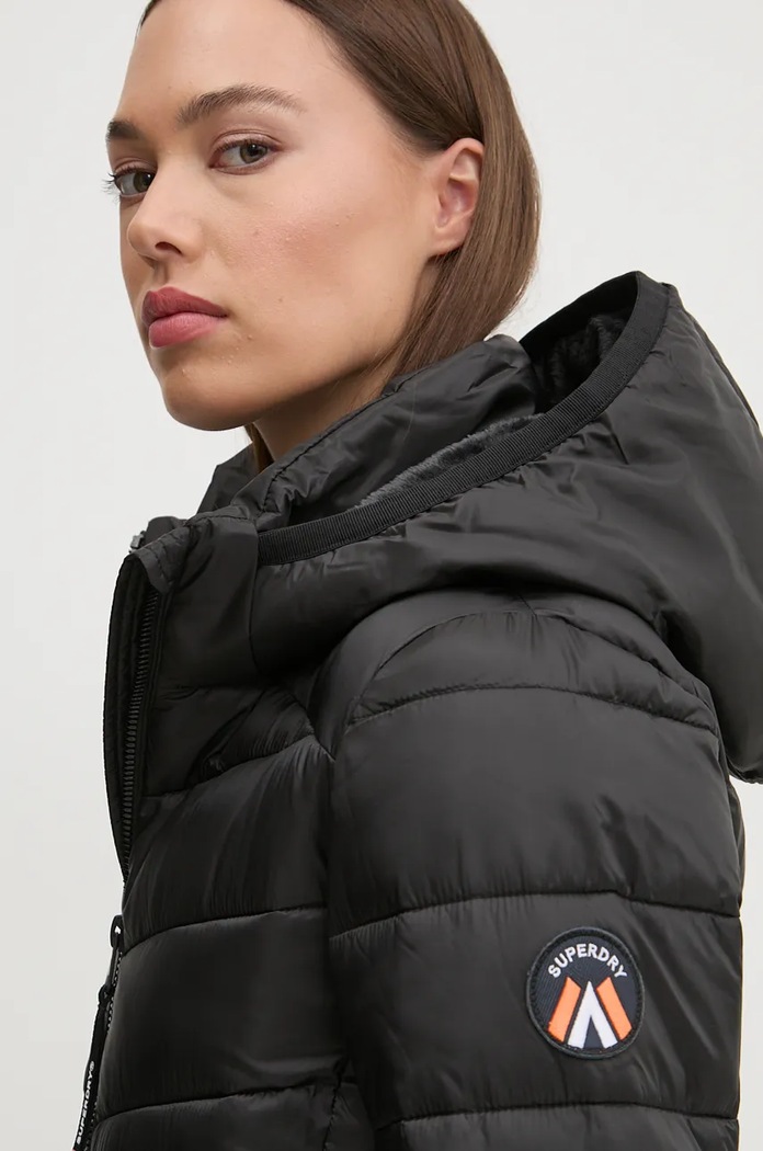 Superdry rövid kabát fekete W5011724A.02A