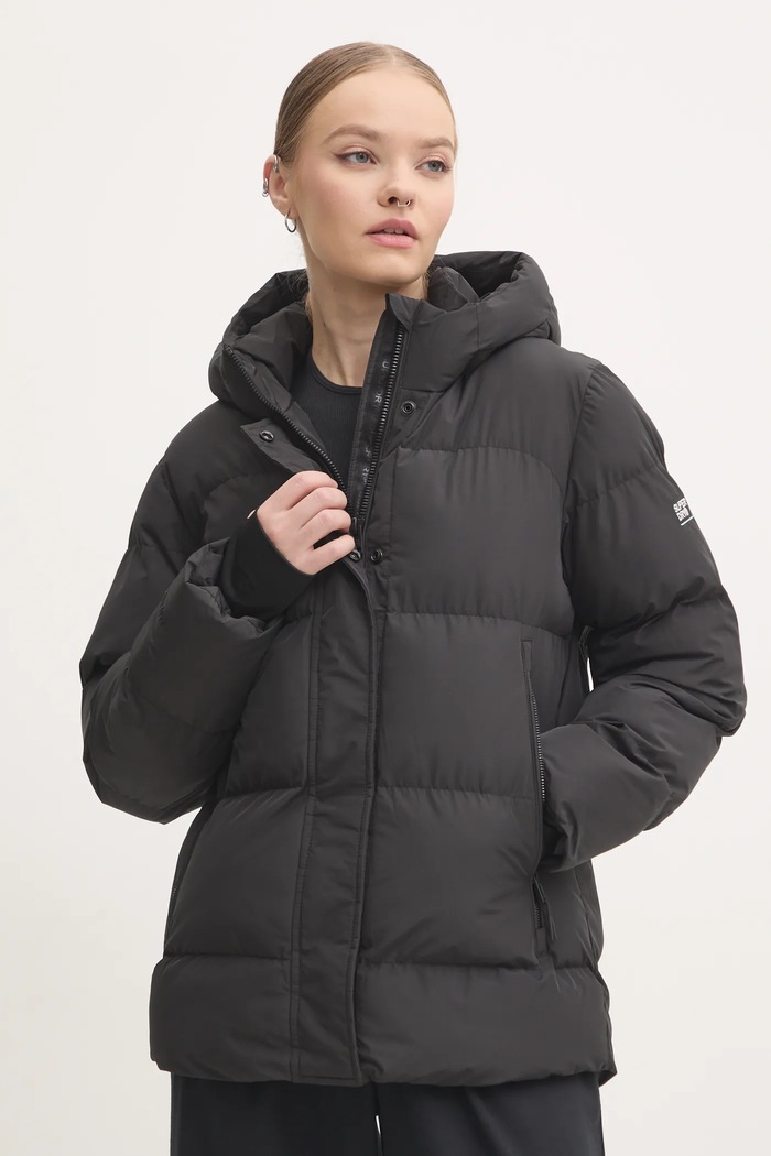 Superdry rövid kabát szigetelt fekete W5011728A.02A
