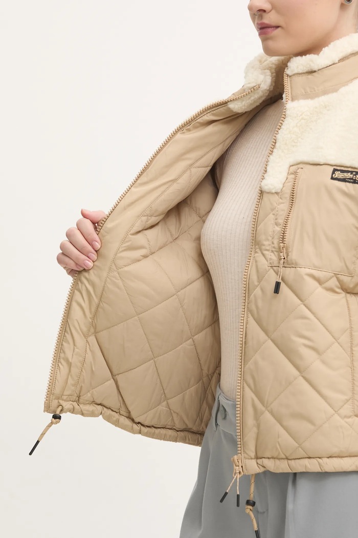 Bunda Superdry W5011771A.DM2 béžová