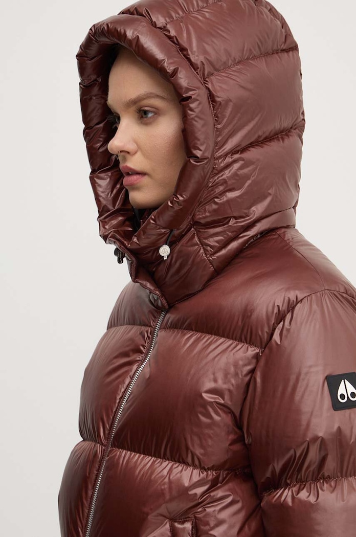 Péřová bunda MOOSE KNUCKLES Moonstone M34LJ148 hnědá