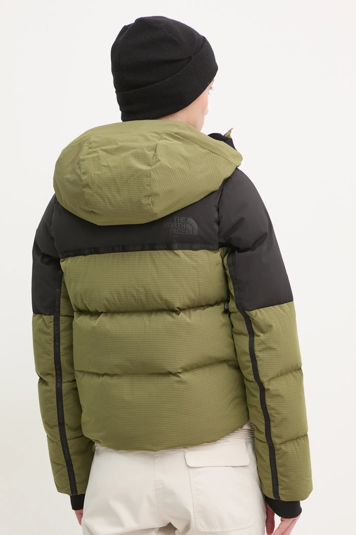 Дрехи Пухено яке за ски The North Face Cold Spell NF0A87WTPIB1 зелен