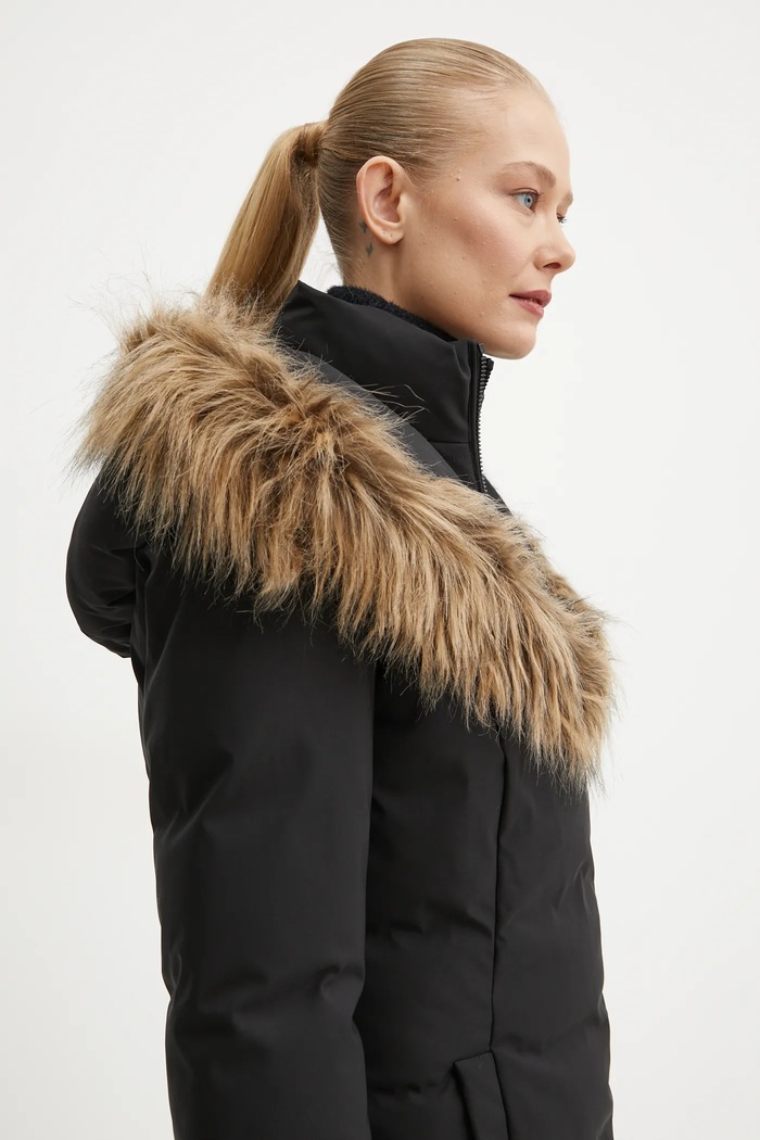 Jakna Guess SYLVIE crna W4BL59.WG7X2