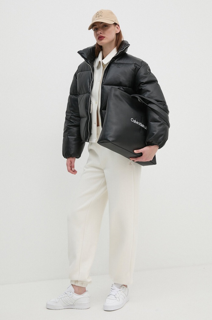 Calvin Klein Jeans rövid kabát J20J224111 fekete AW24