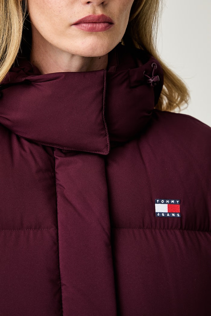 Tommy Jeans πουπουλένιο μπουφάν γυναικείο DW0DW18860