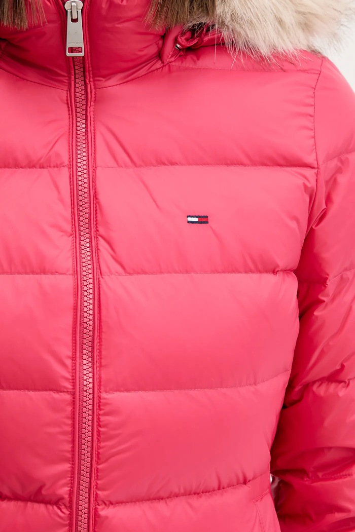 Пухено яке Tommy Jeans DW0DW18864 розов