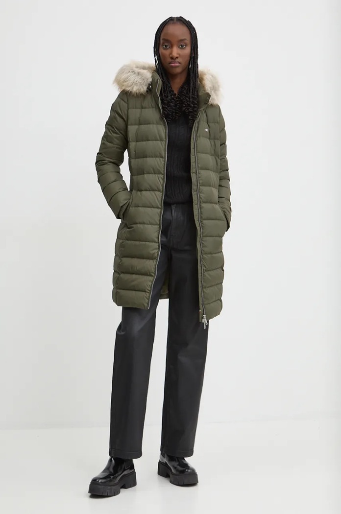 Péřová bunda Tommy Jeans DW0DW18864 zelená AW25