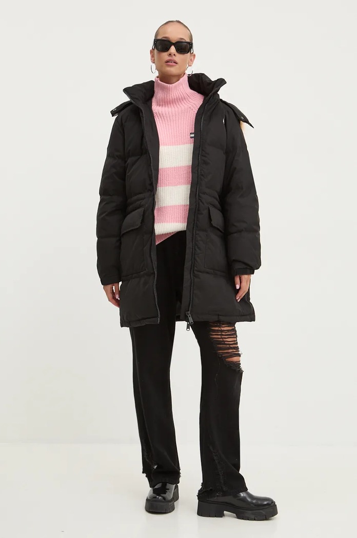 Пухено яке Tommy Jeans DW0DW18821 черен AW24