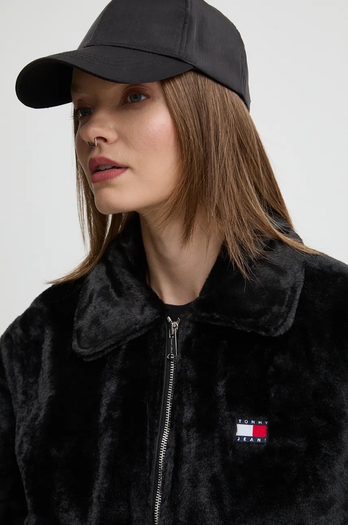Яке Tommy Jeans черен DW0DW19523