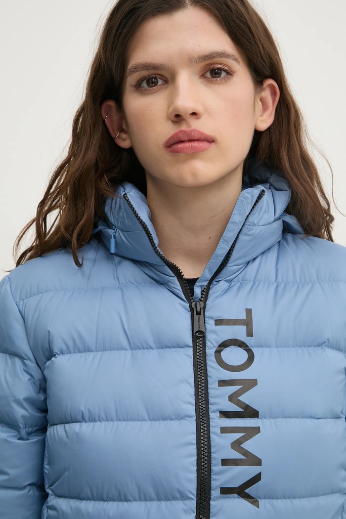 Пухено яке Tommy Jeans DW0DW20388 син SS25