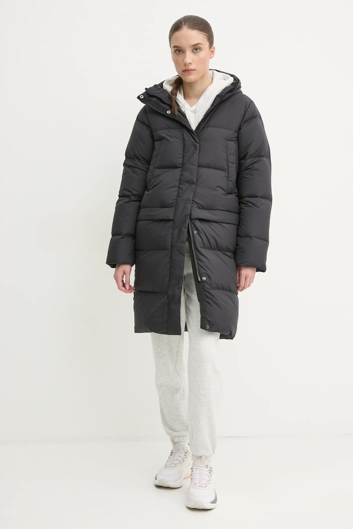 Péřová bunda Peak Performance Quiver G79931 černá AW24
