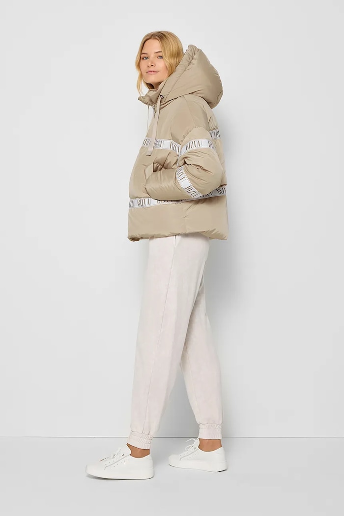Pernata jakna Bizuu TOKYO bež TOKYO.BEZOWY.AW24
