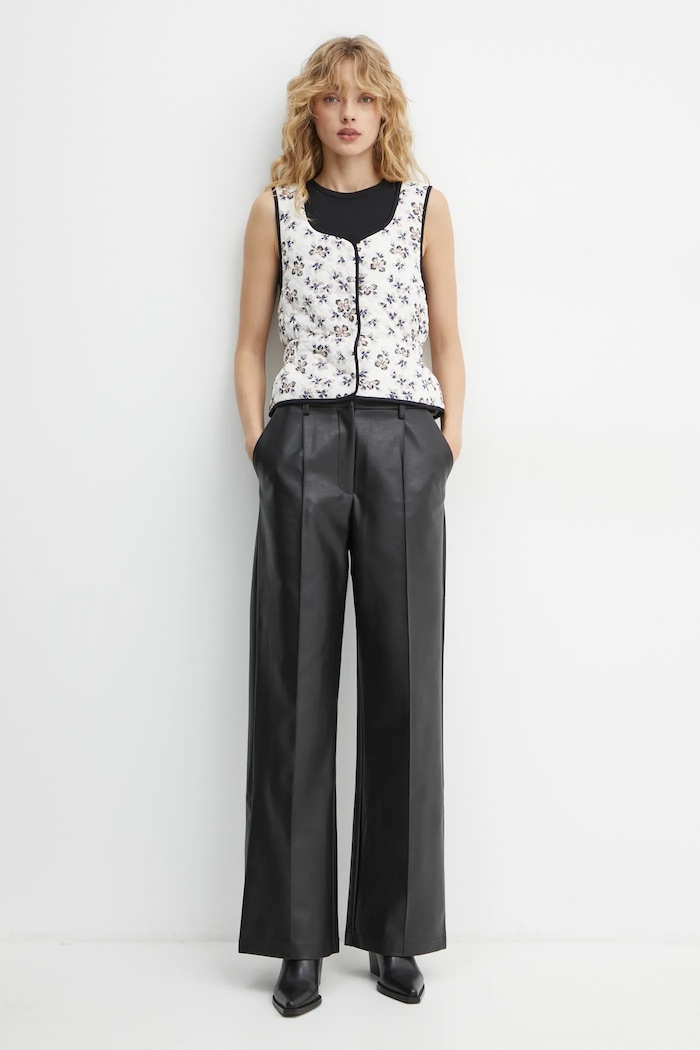 Елек с две лица MUNTHE SAHLA 244150524402 бежов SS25