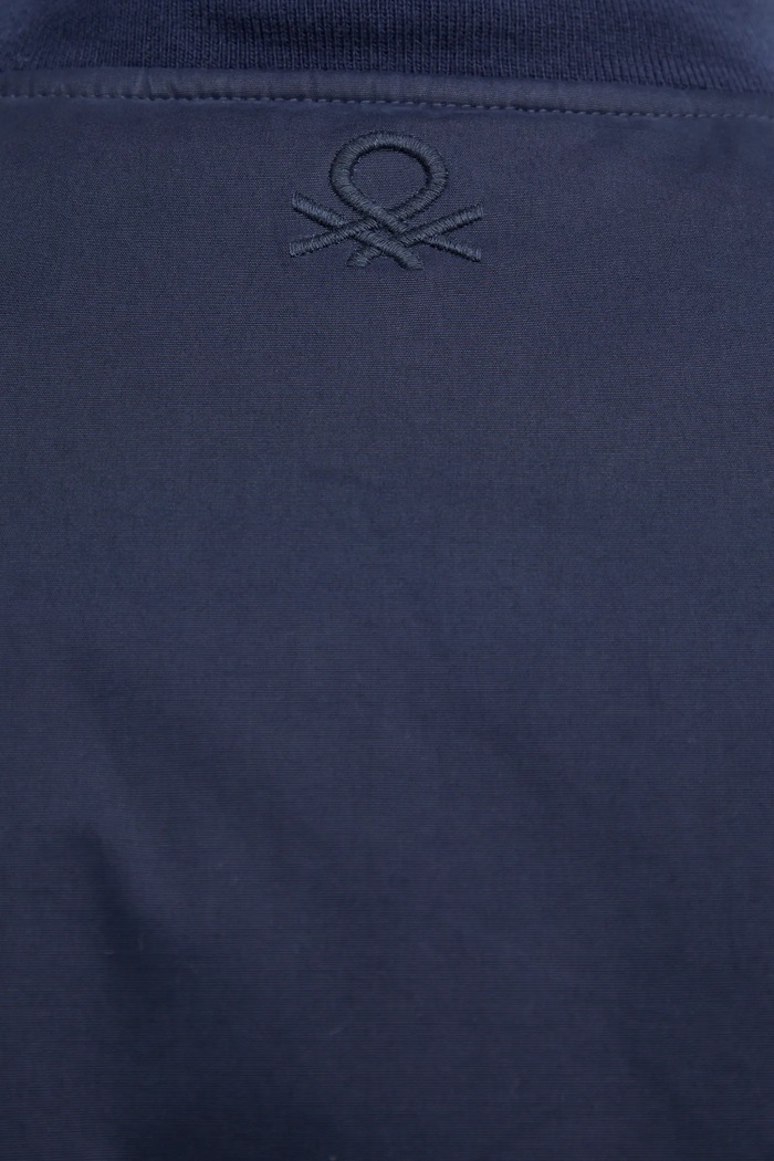 Vesta United Colors of Benetton 26UWUJ00L tmavomodrá
