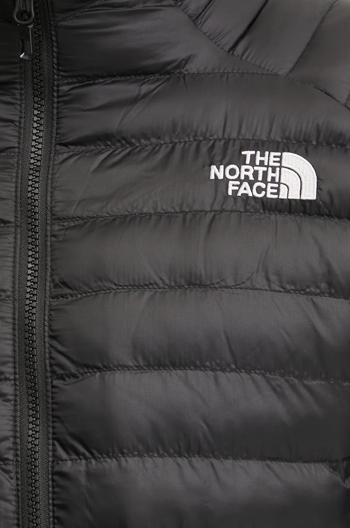 Αθλητικό μπουφάν The North Face Huila NF0A85AE4GZ1