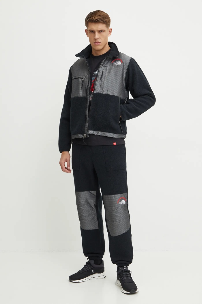 Fleecová mikina The North Face TNF x 30th Years HMLYN NF0A88XH4O41 černá AW24