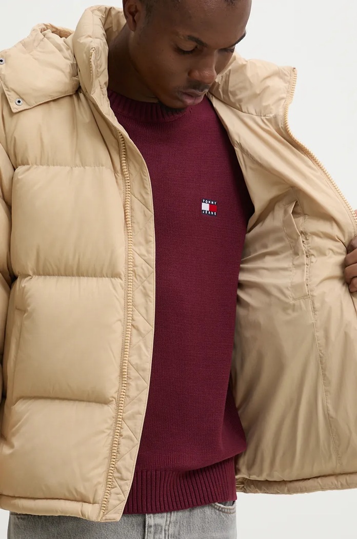 Пухено яке Tommy Jeans DM0DM19537
