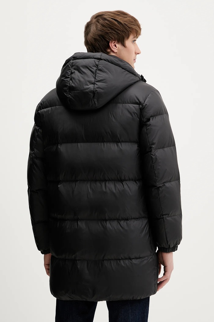 Páperová bunda Tommy Jeans DM0DM20466 čierna