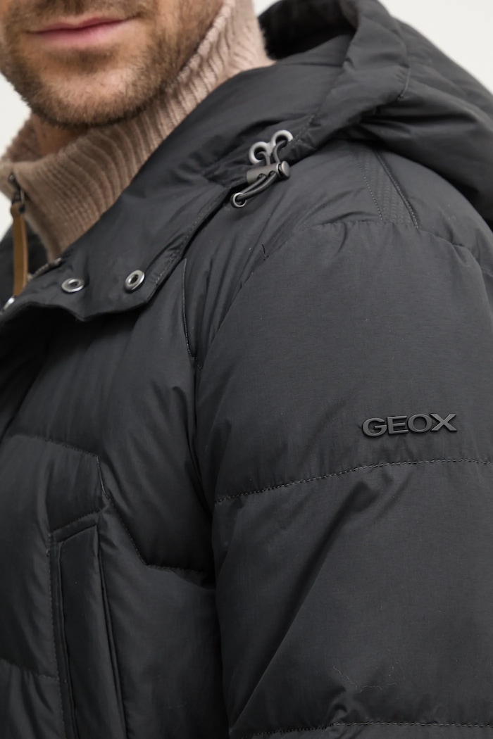 Péřová bunda Geox M4626N.T3147.F9000 černá
