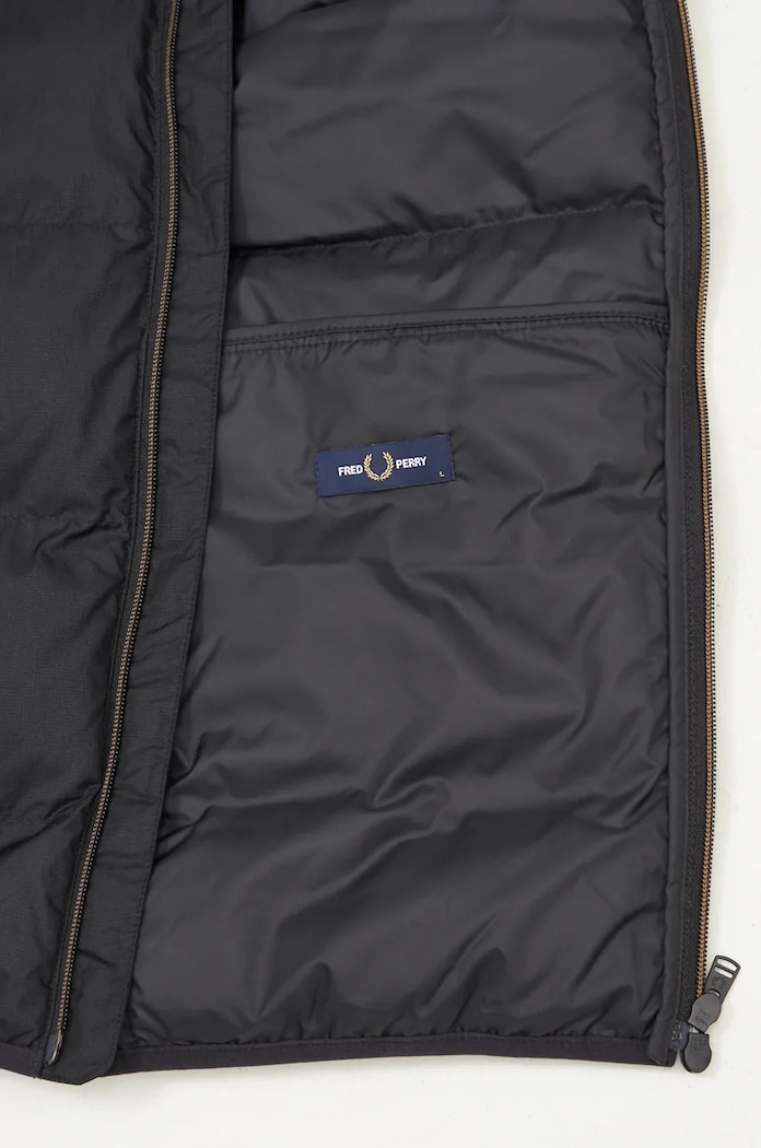 Fred Perry vest Insulated Gilet J8522.102 black