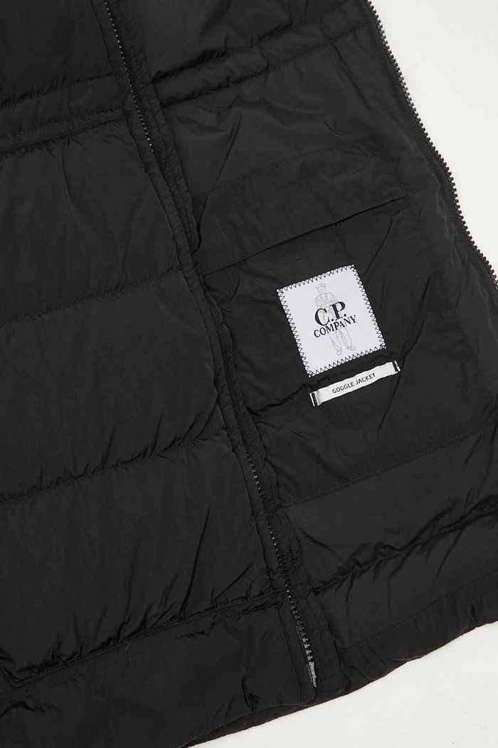 C.P. Company rövid kabát Chrome-R Goggle Down Jacket 17CMOW079A005904G fekete