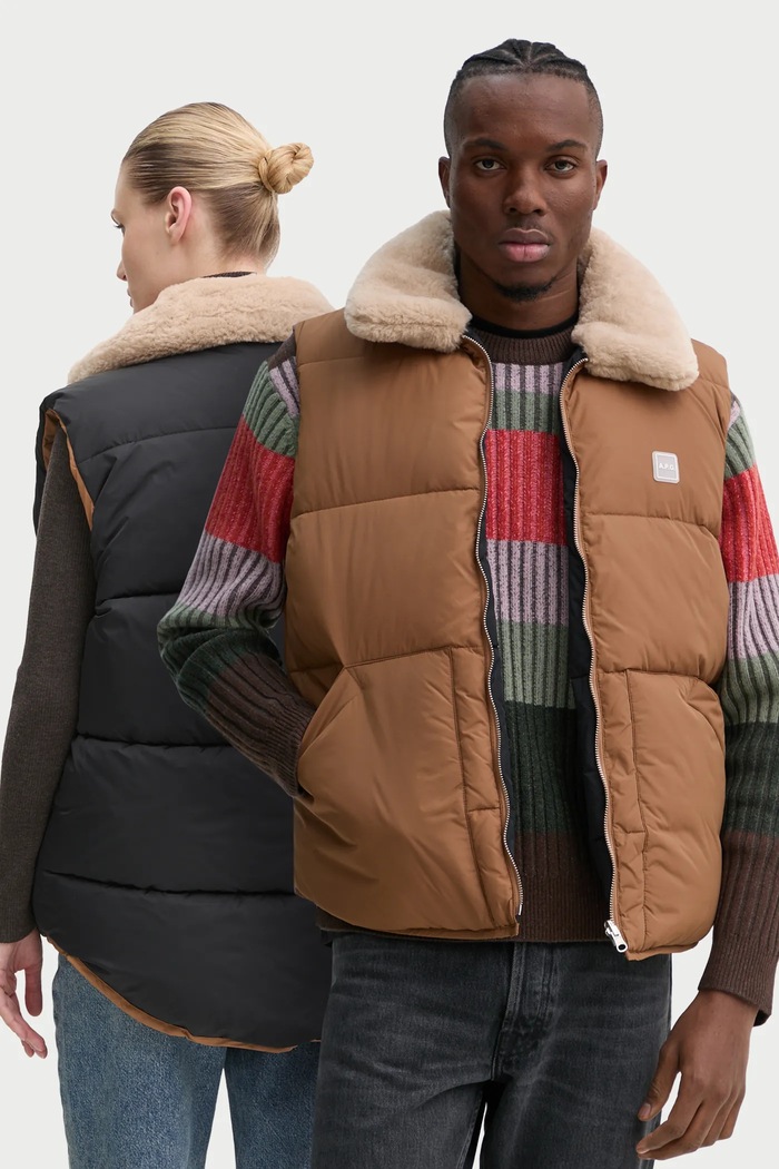 Oboustranná vesta A.P.C. doudoune teddy s podšívkou hnědá PAAFW.M30201