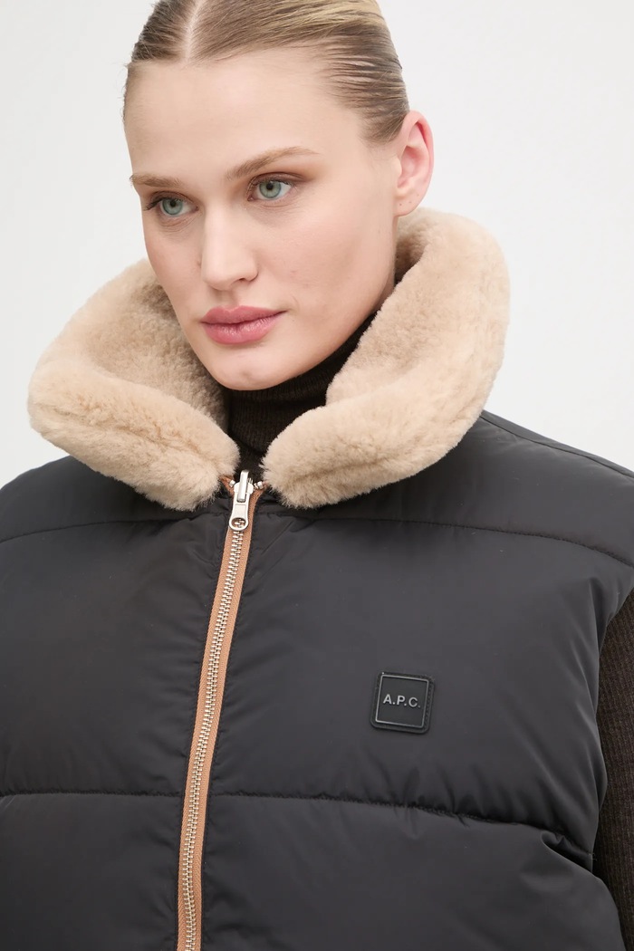 Oboustranná vesta A.P.C. doudoune teddy PAAFW.M30201