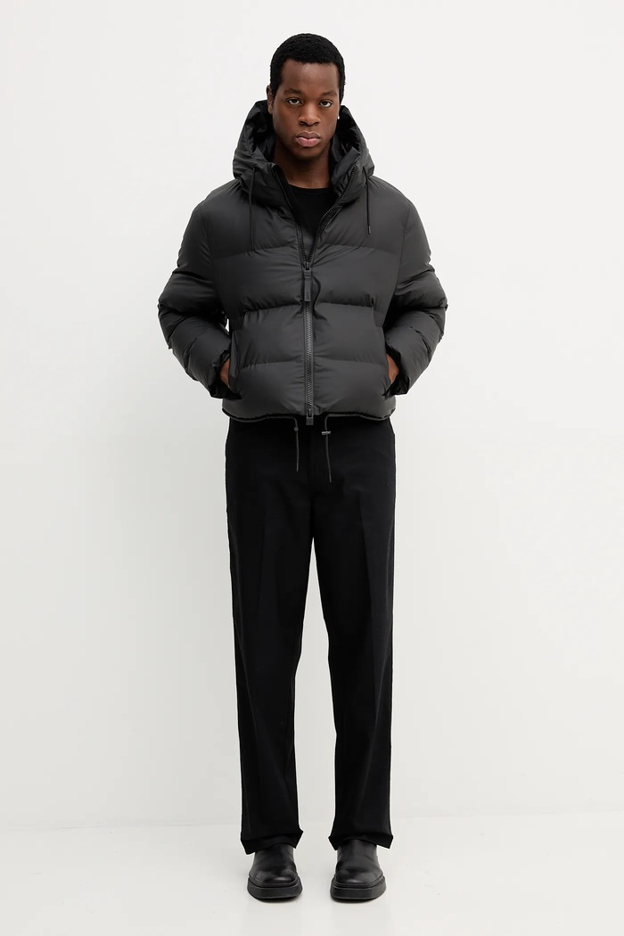 Nepromokavá bunda Rains Alta Short Puffer Jacket W3T3 Rains 15150.01 černá