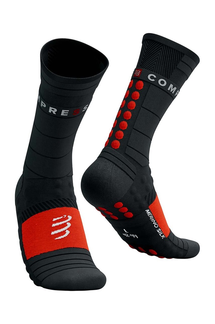 Ponožky Compressport Pro Racing Socks Winter Run čierna SCRU203