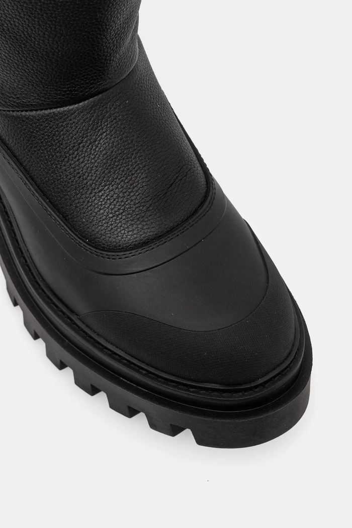 Calvin Klein Jeans bokacsizma FLATFORM CHELSEA BOOT PADDED fekete YW0YW01558