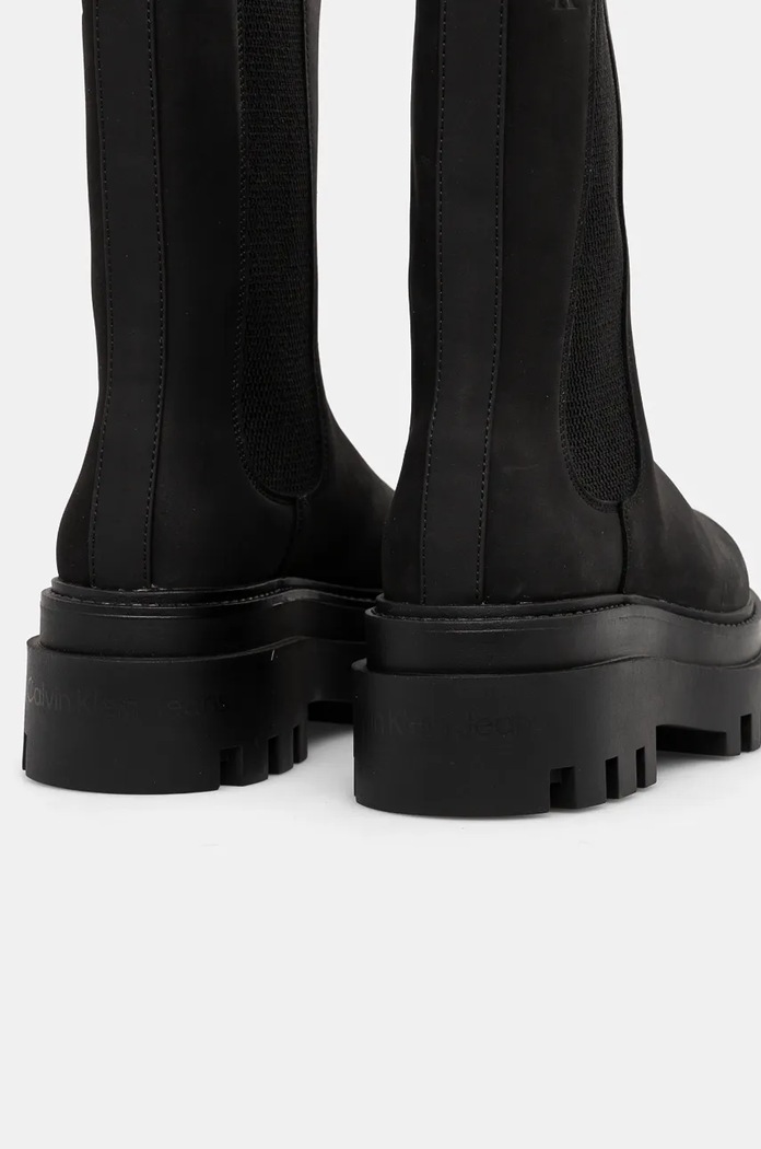 Boty Nubukové kotníkové boty Calvin Klein Jeans FLATFORM CHELSEA BOOT MG NB YW0YW01684 černá