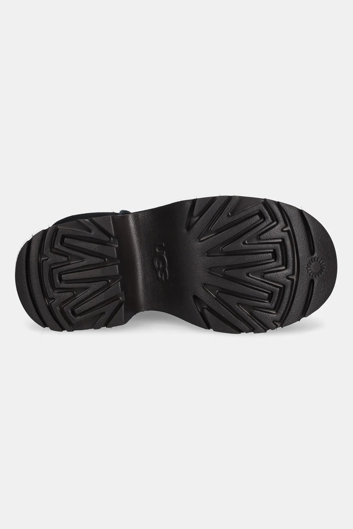 Semišové boty UGG Classic Short New Heights 1158310.BLK černá