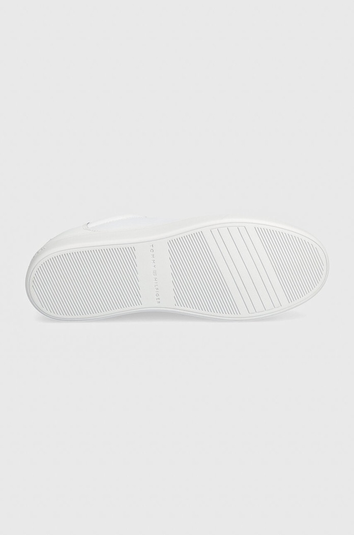 Kožené sneakers boty Tommy Hilfiger ESSENTIAL COURT SNEAKER FW0FW08000 bílá