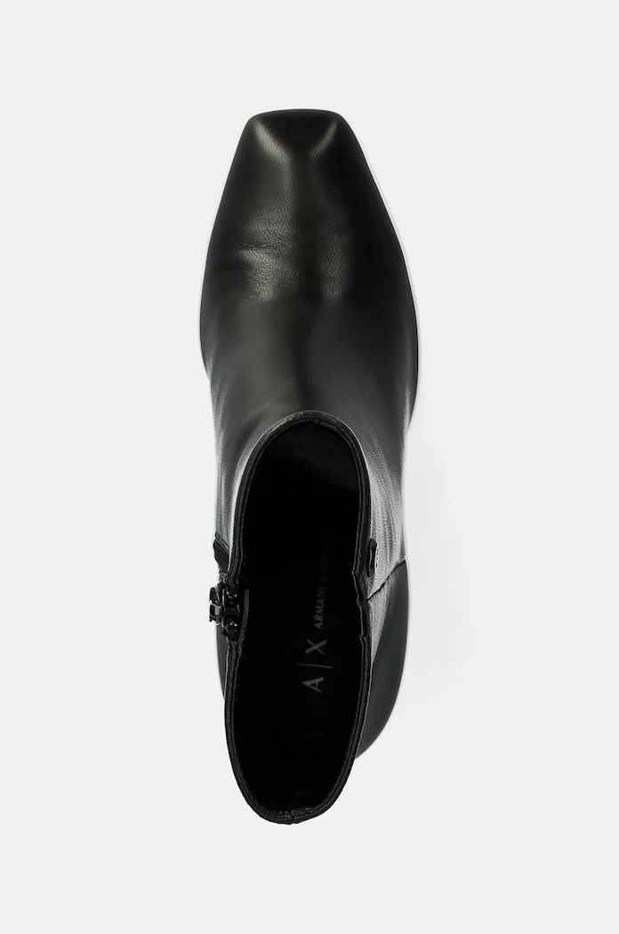 Gležnarji Armani Exchange črna XDN038.XV886.00002
