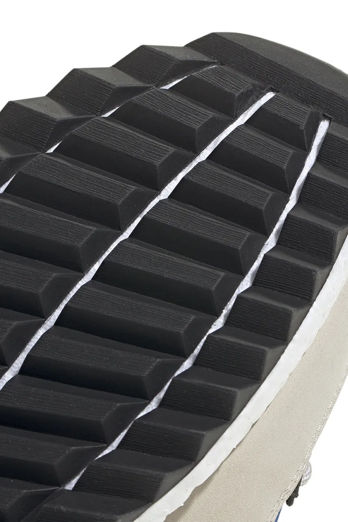 Snehule adidas x Moon Boot IH2488