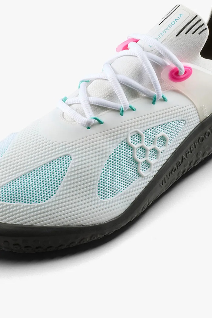 Superge za trening Vivobarefoot Motus Strength 209490 bela