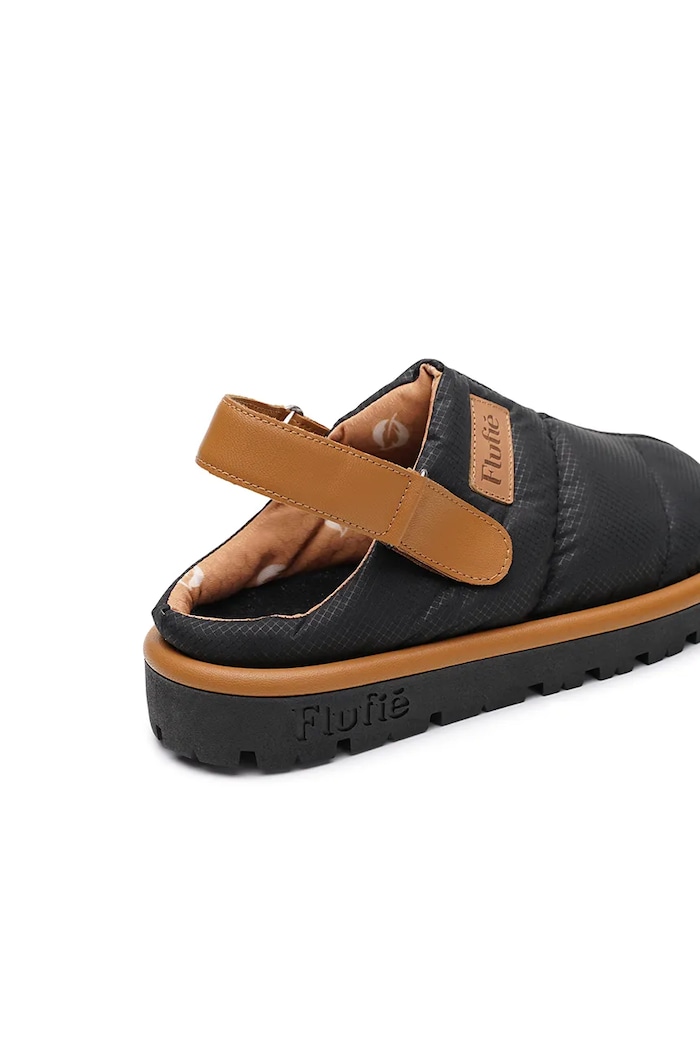 Obuwie Flufie kapcie Jet Black CLG5001.JET.BLACK czarny