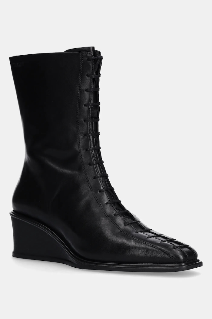 Vagabond Shoemakers Кожаные полусапожки Vagabond Shoemakers AINO чёрный 5829.301.20