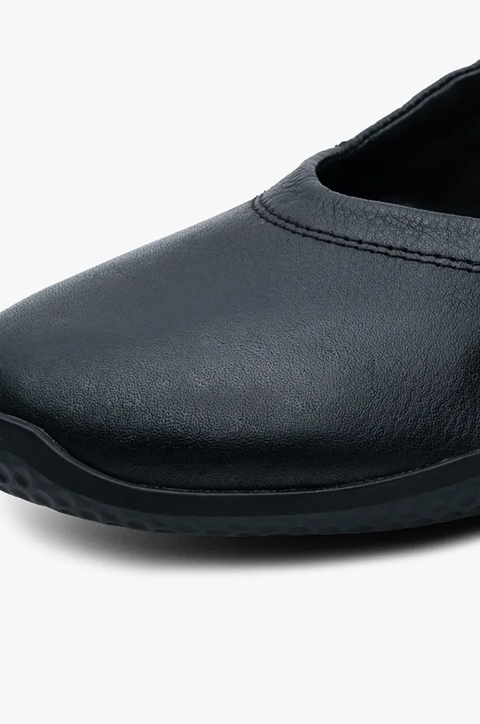 Obuwie Vivobarefoot baleriny skórzane ASANA YIN 209453 czarny