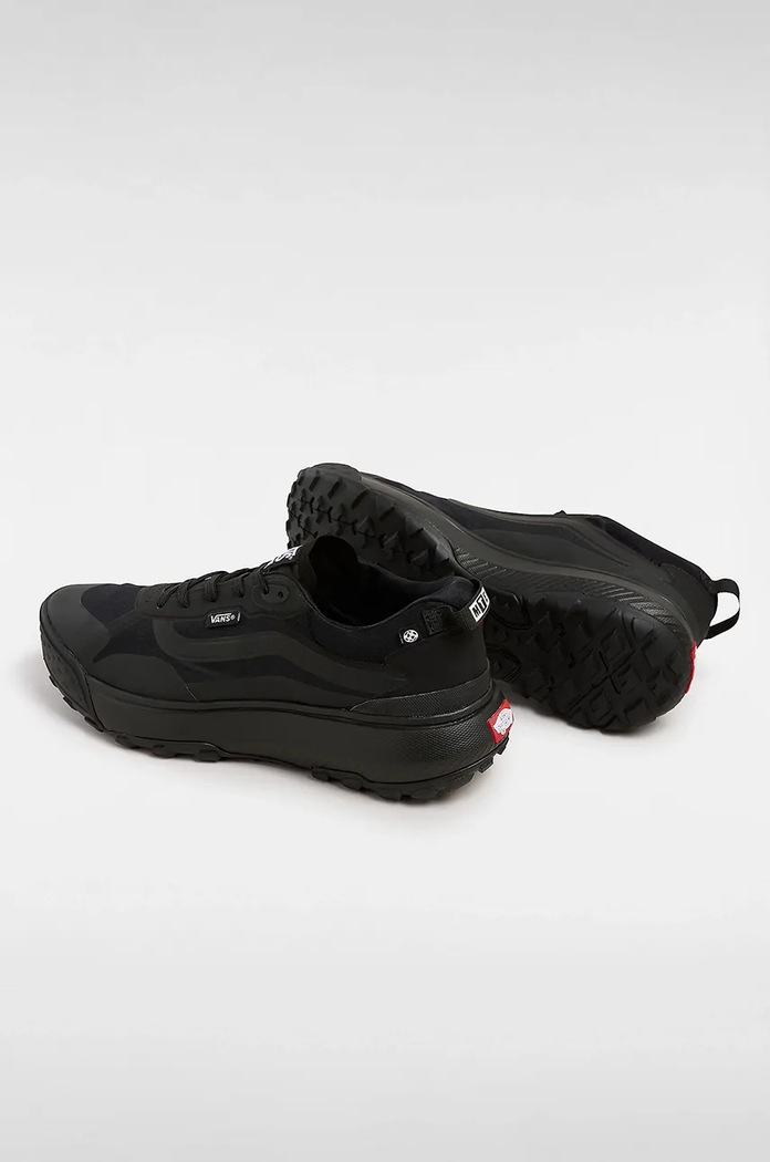Sneakersy MTE Crosspath Vans VN000CVUBKA1 czarny